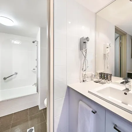 Novotel Surfers Paradise Gold Coast Exterior photo